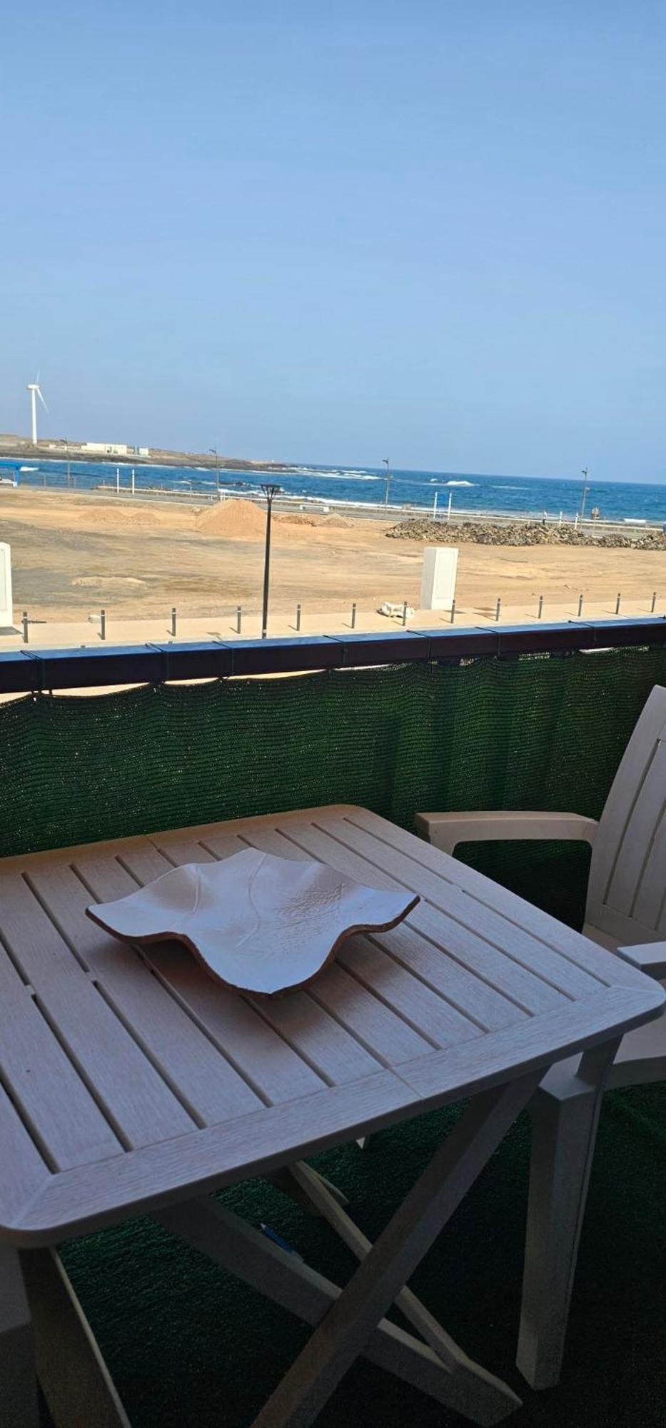 Bienvenue Appart Lumineux Avec Ascenseur Et Vue Sur La Mer 코라레호 외부 사진